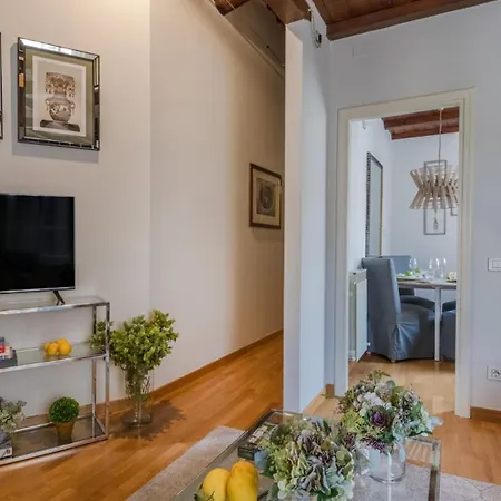 アパート Castruccio Apartment, Timeless Elegance In ルッカ
